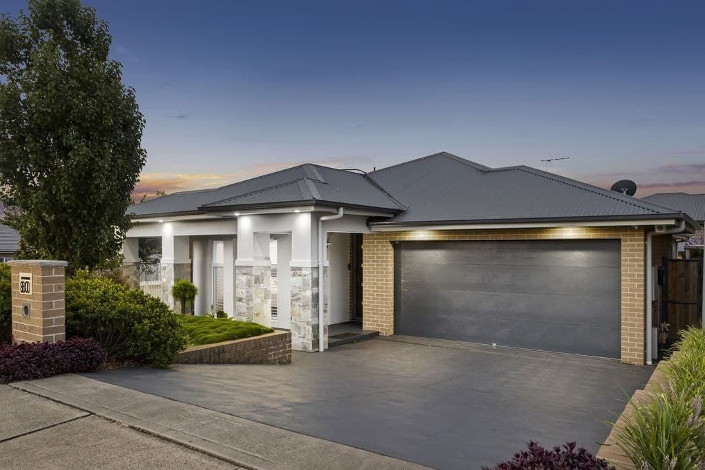 80 Sundowner Parkway (gables), Box Hill - Image 1