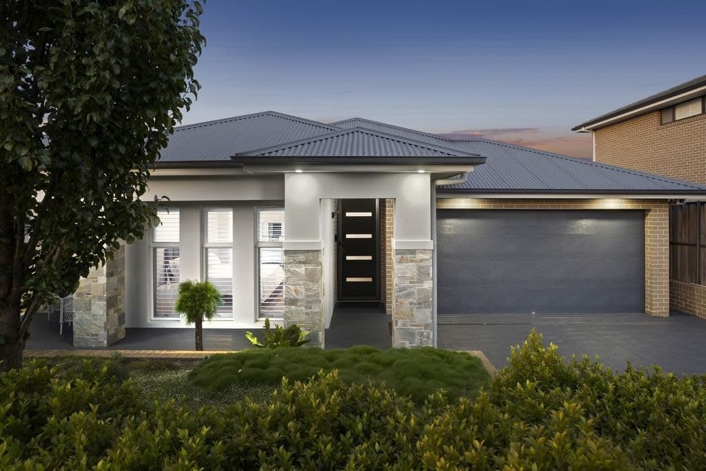 80 Sundowner Parkway (gables), Box Hill - Thumbnail 3