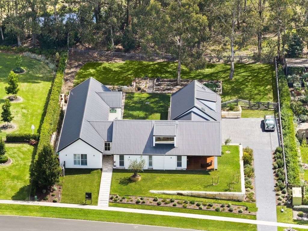 21 Grice Drive, Bundanoon - Image 1