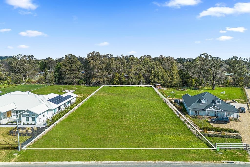 21 Heritage Drive, Bundanoon - Image 1