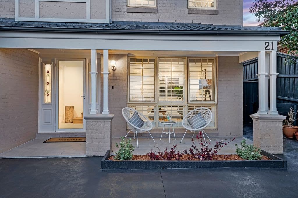 21 Amberlea Court, Castle Hill - Thumbnail 3