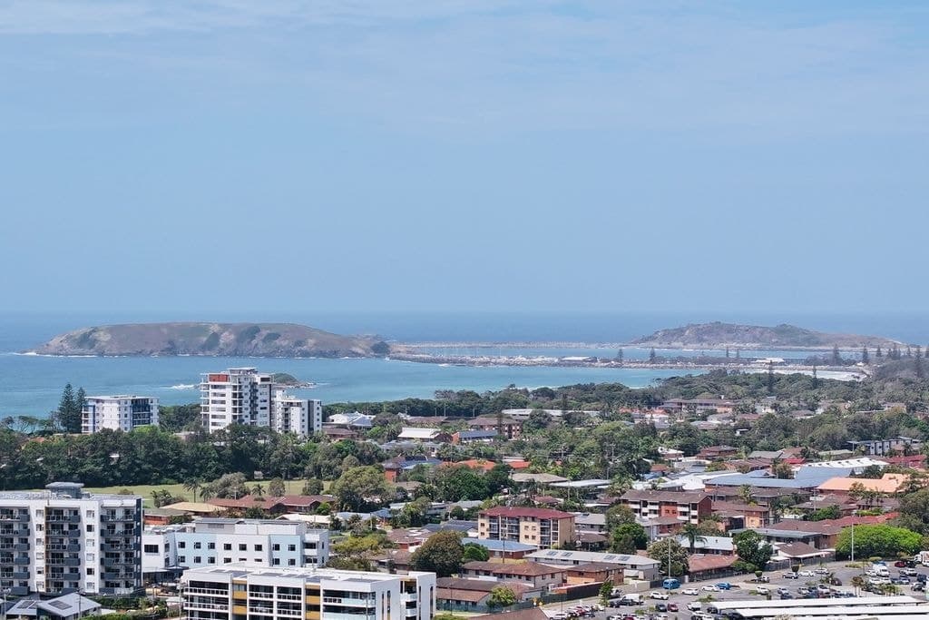 83 Dress Circle, Coffs Harbour - Thumbnail 3
