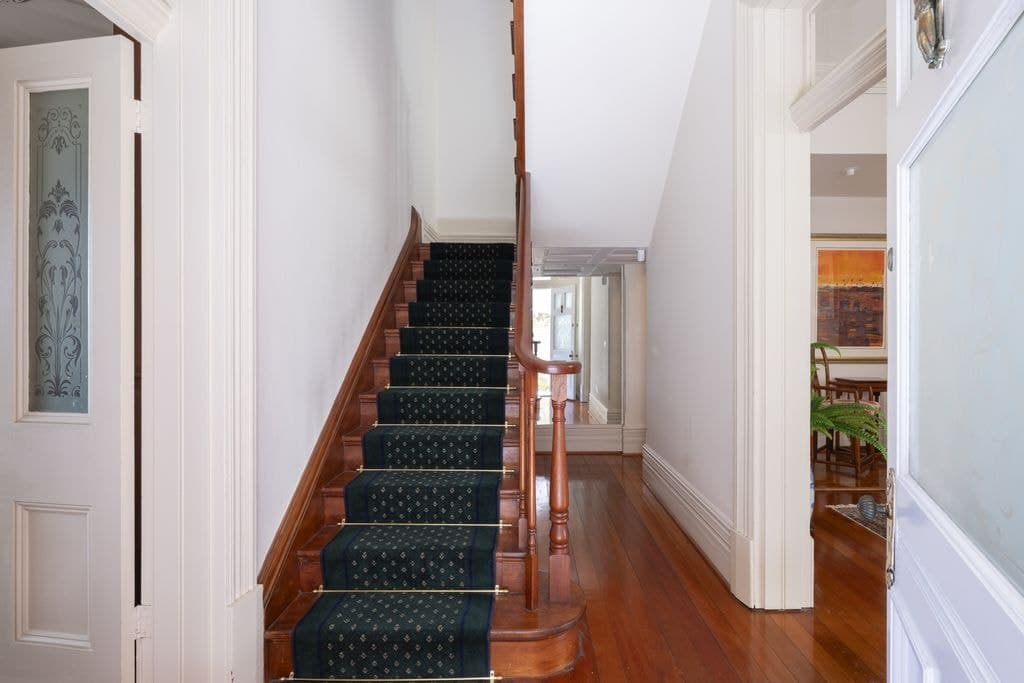 37 Etham Avenue, Darling Point - Thumbnail 3
