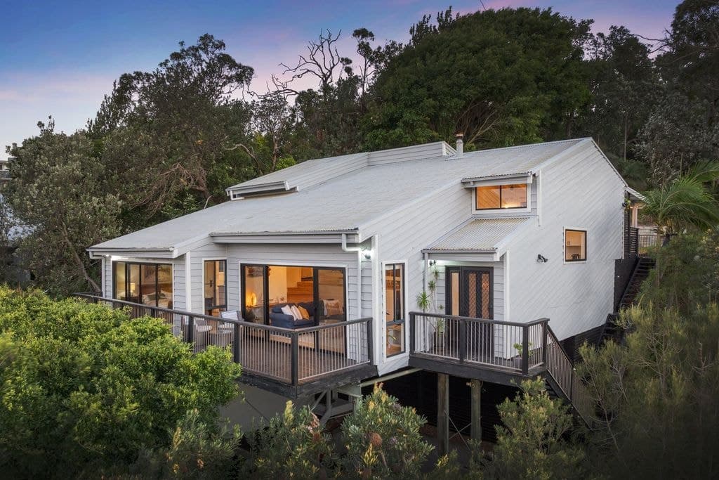 4 Hopetoun Street, Forresters Beach - Image 1
