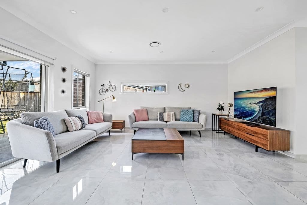 3 Perlite Terrace, Gables - Thumbnail 5