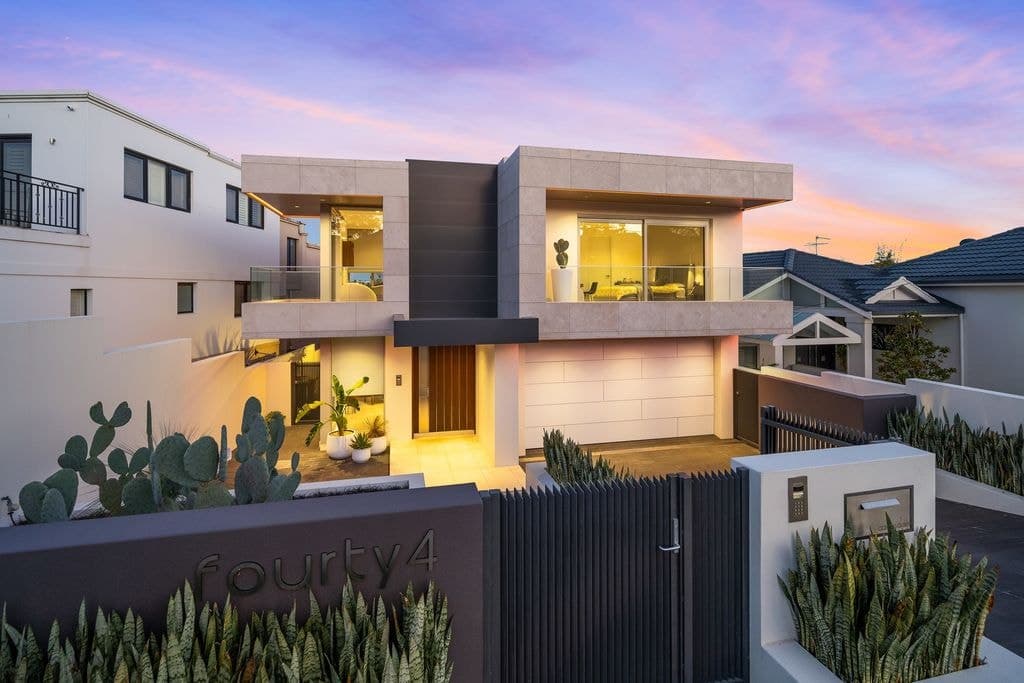 44 Carlton Crescent, Kogarah Bay - Thumbnail 2
