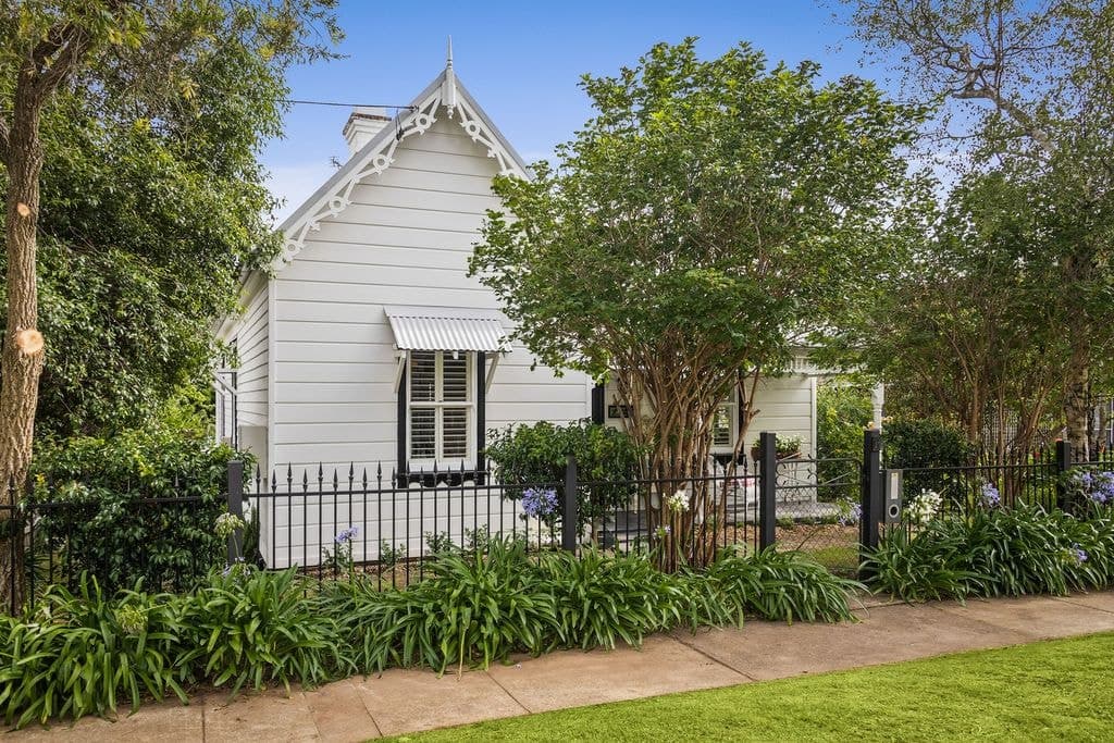 11 Elizabeth Street, Moss Vale - Thumbnail 2