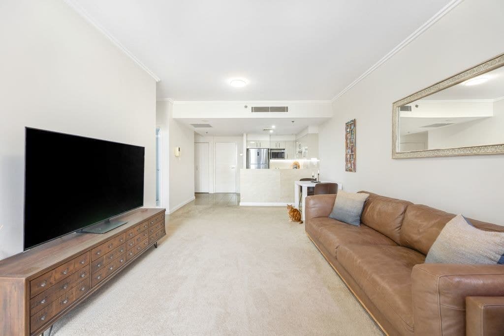 2309/91 Liverpool Street, Sydney - Thumbnail 2