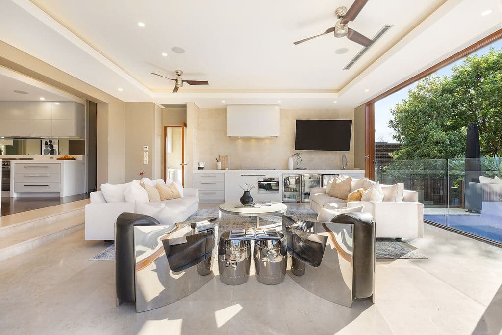 7 Newton Road, Strathfield - Thumbnail 4