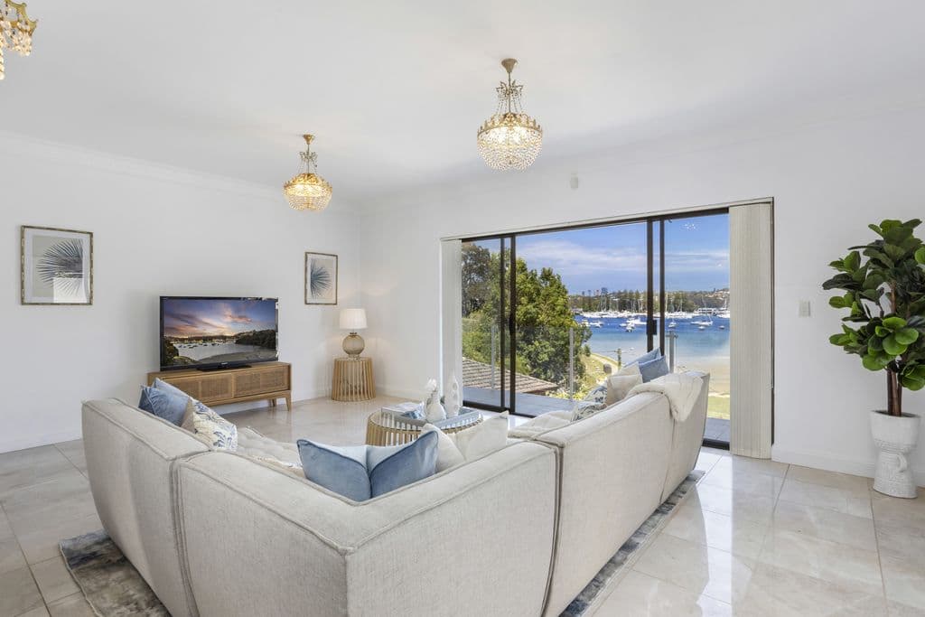 8 Sandy Bay Road, Clontarf - Thumbnail 8