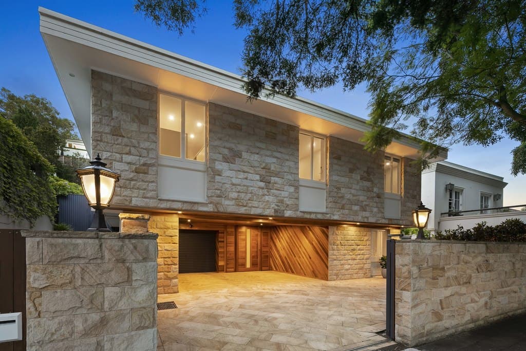 28 Beresford Road, Rose Bay - Image 1