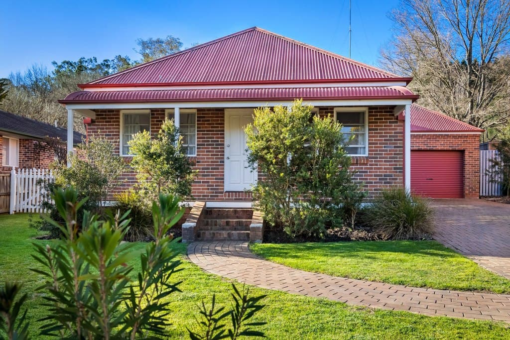 16 Clearview Street, Bowral - Image 1