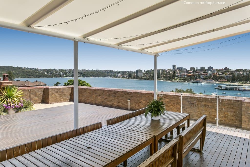 11/13 Wood Street, Manly - Image 1