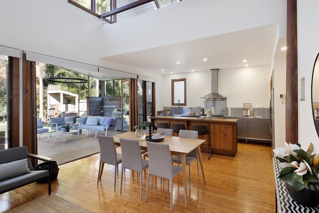 17 Eric Street, Freshwater - Thumbnail 2