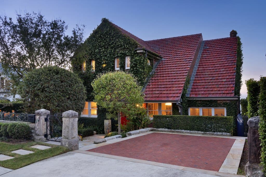 44 Bower Street, Manly - Image 1