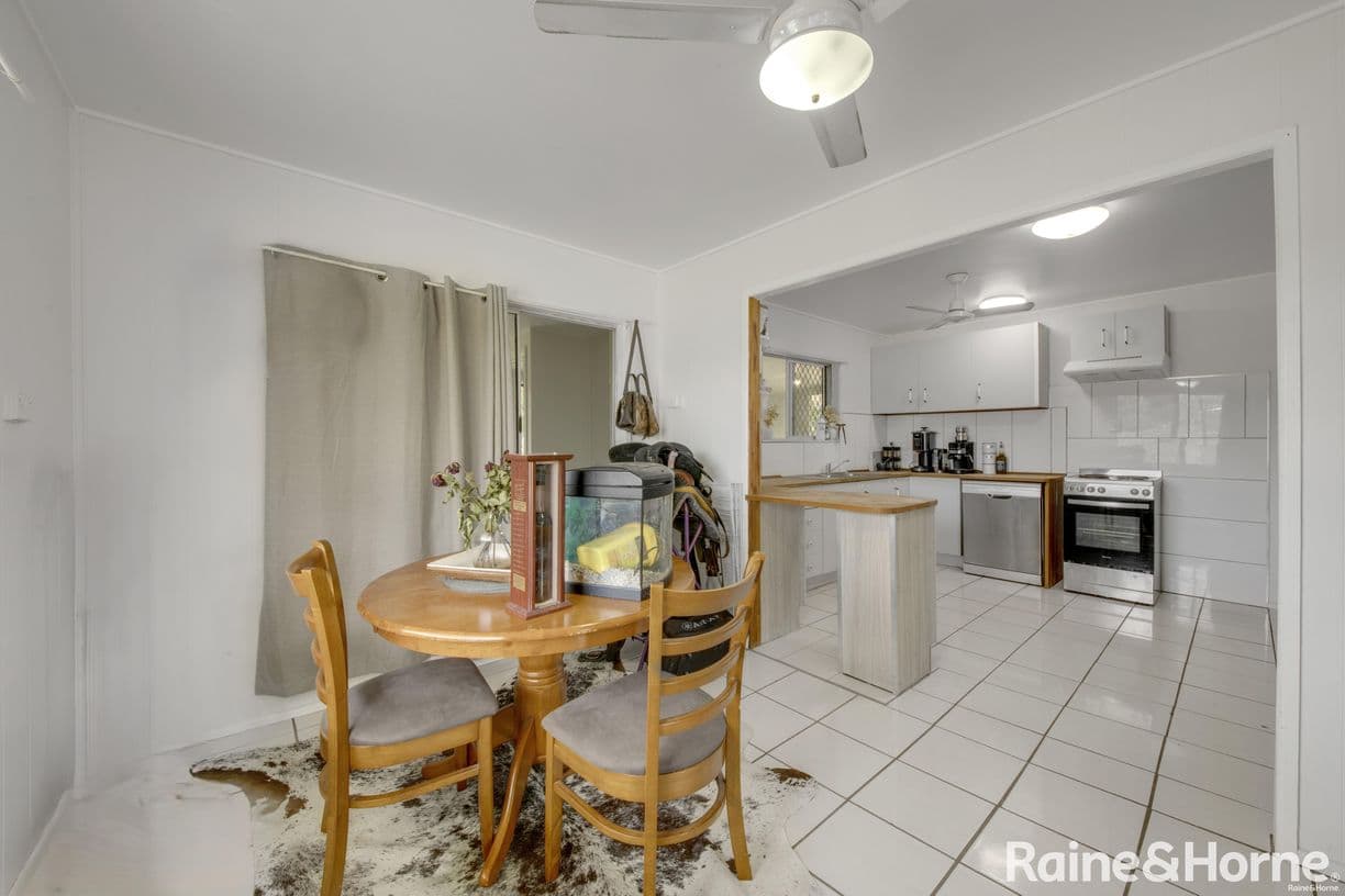 14 Balfour Street, Mount Larcom, QLD 4695, Mount Larcom - Thumbnail 4