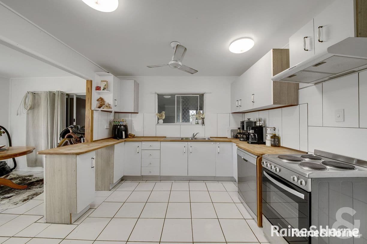 14 Balfour Street, Mount Larcom, QLD 4695, Mount Larcom - Thumbnail 5