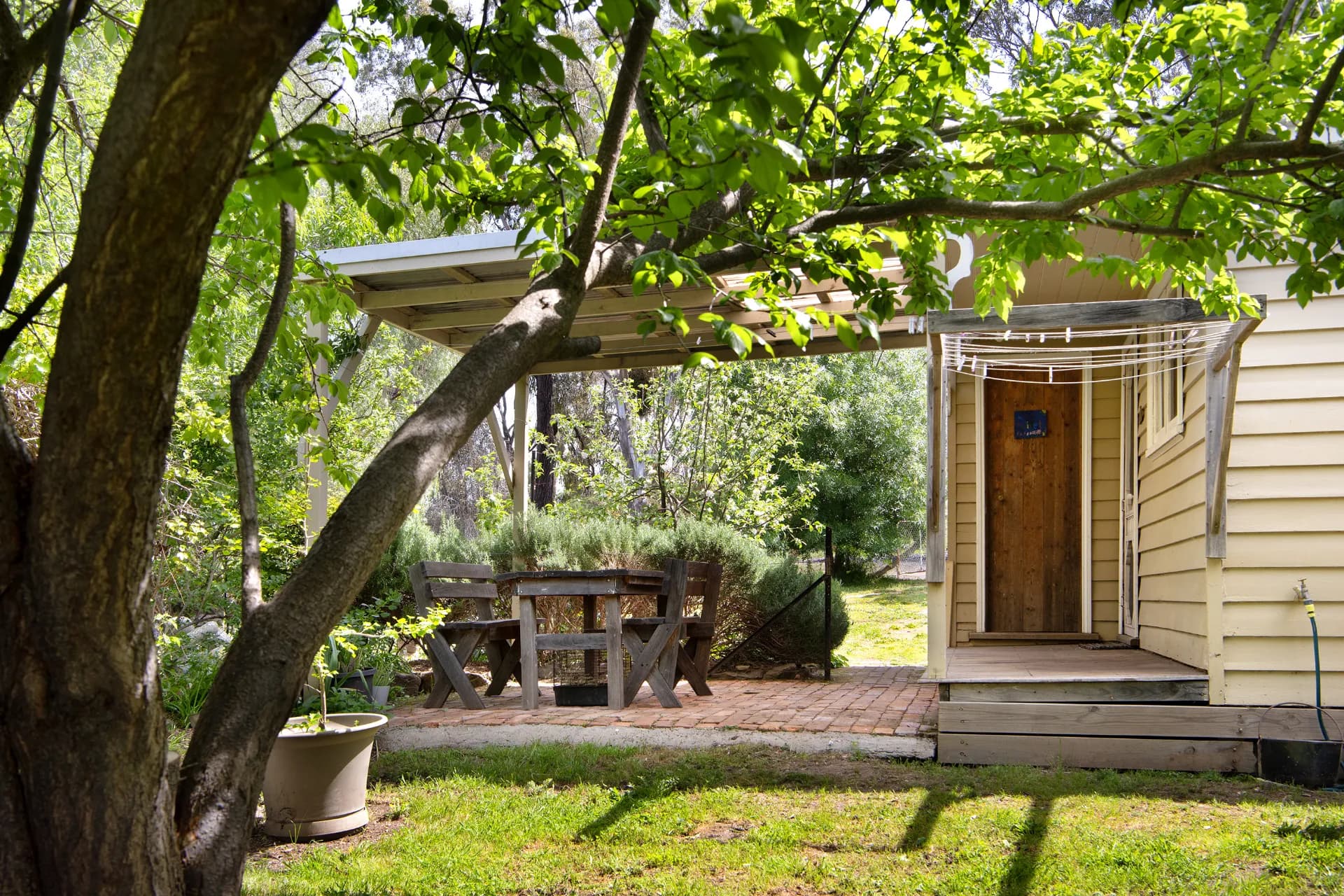 22 Adair  Street East, Maldon, VIC, Maldon - Thumbnail 2