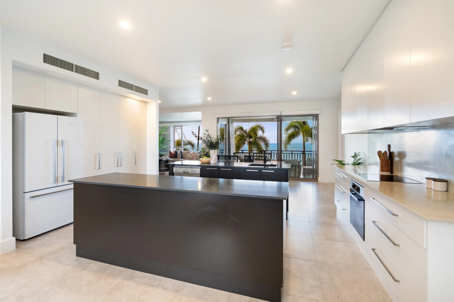 10/11 Colonel Cummings Drive, Palm Cove, QLD, Palm Cove - Thumbnail 8