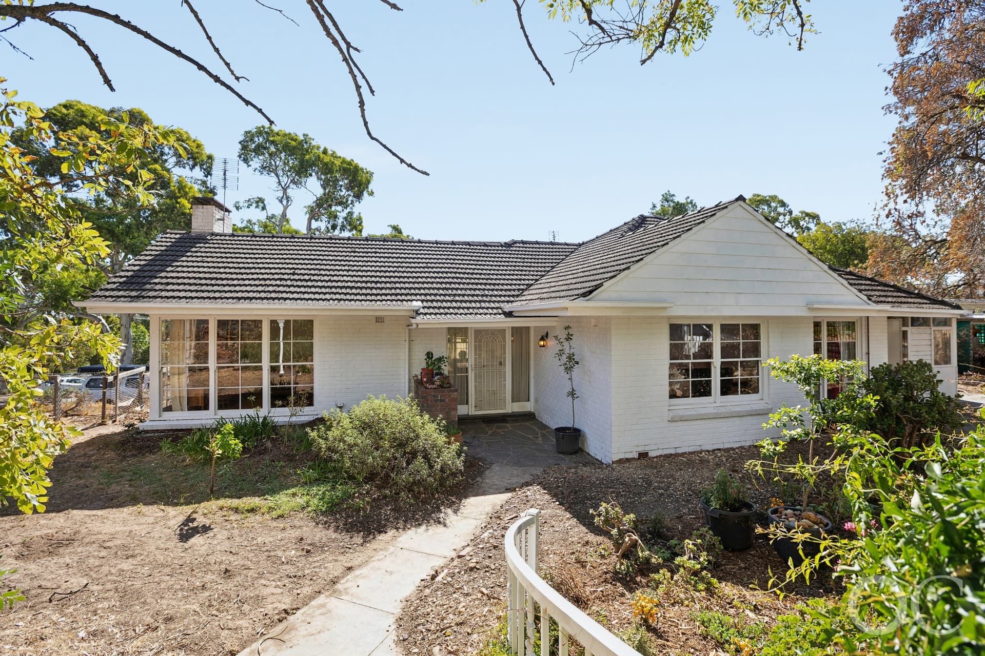 29 Allendale Grove, Stonyfell - Image 1