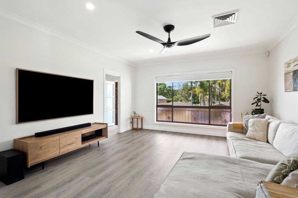 6 Ocean Beach Drive, Shellharbour - Thumbnail 4