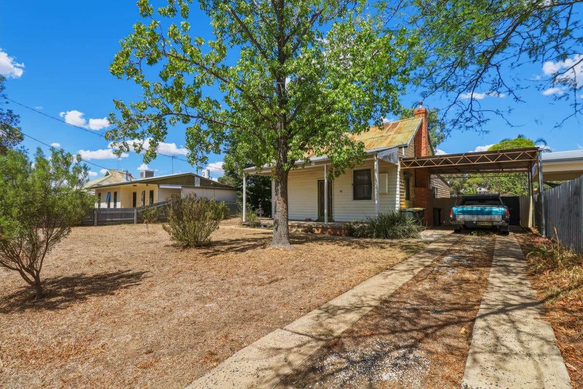 98 Mackenzie Street, Deniliquin - Thumbnail 2