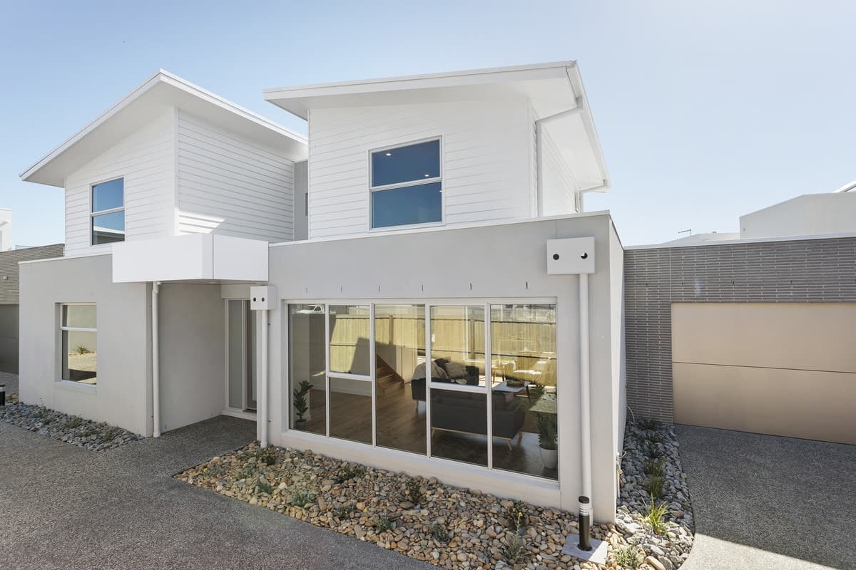 2 / 25 Turnberry Close, St Leonards VIC 3223, St Leonards - Image 1