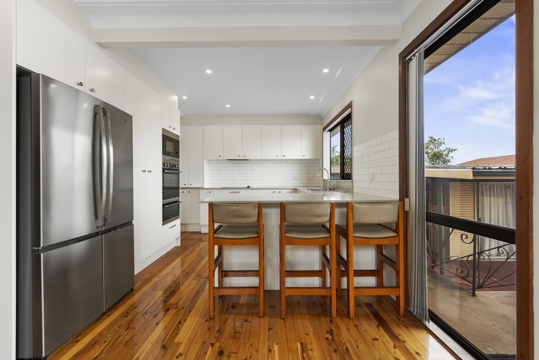 1 Lough Avenue, Guildford - Thumbnail 4