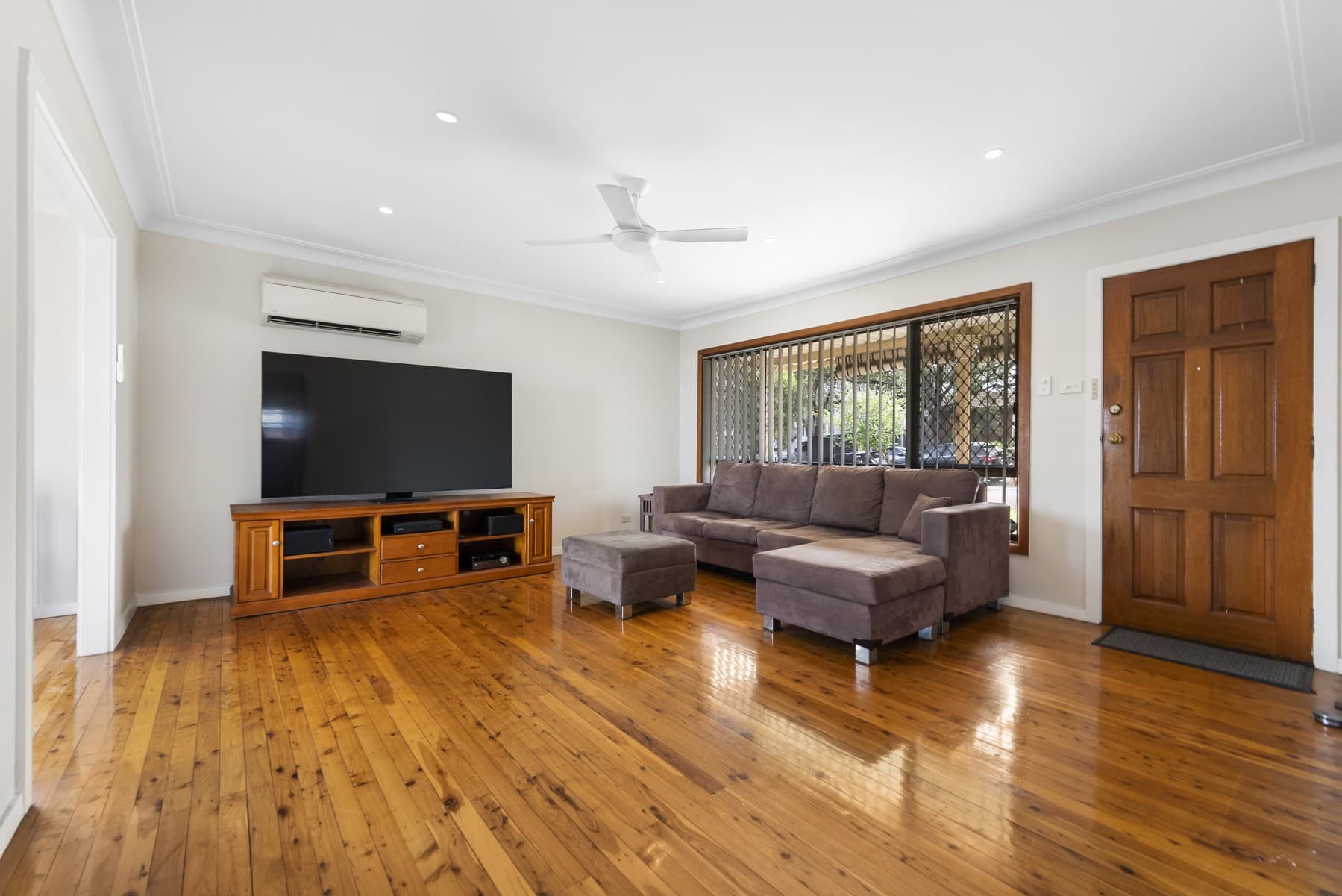 1 Lough Avenue, Guildford - Thumbnail 5