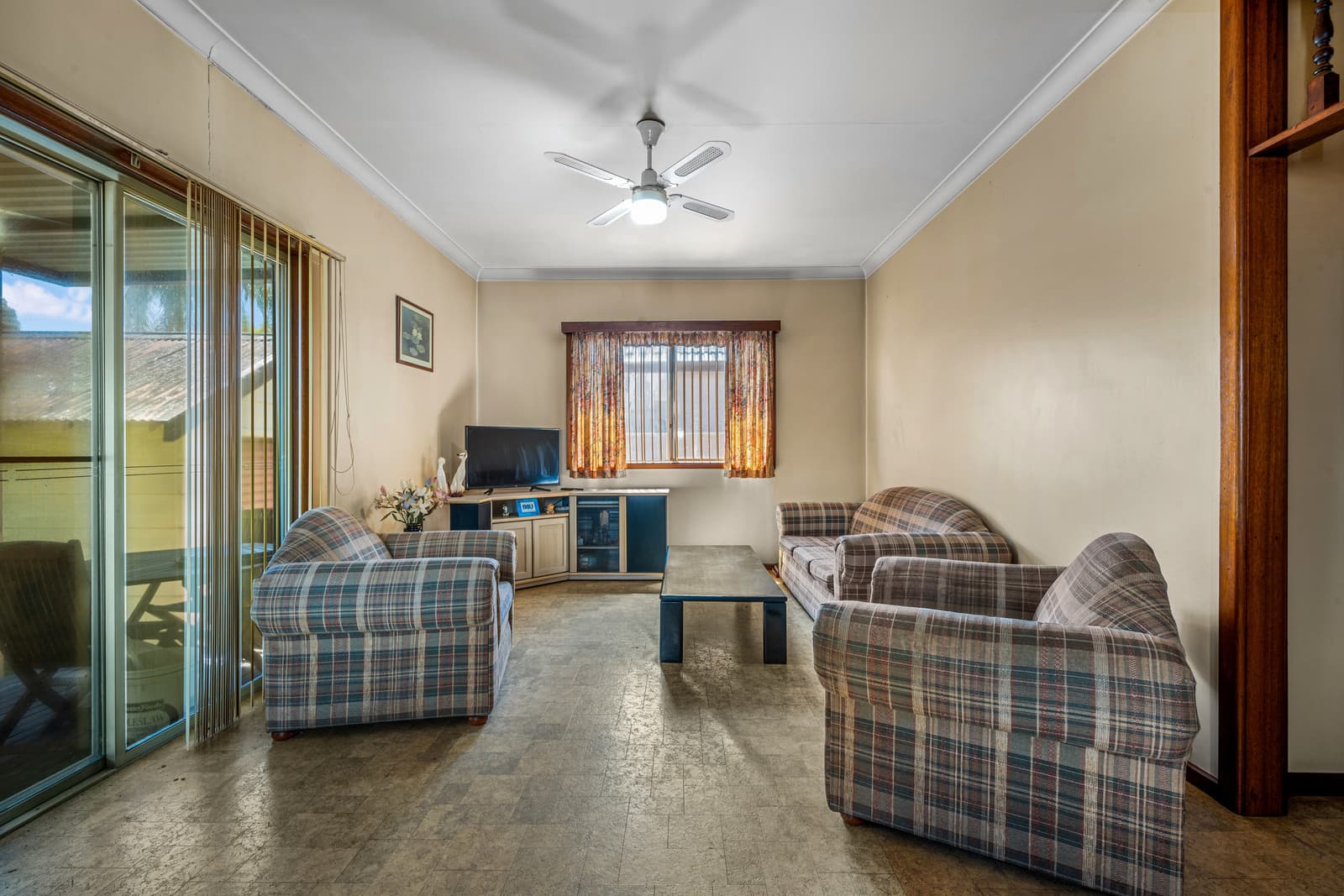 27 Heath Street, Auburn - Thumbnail 4