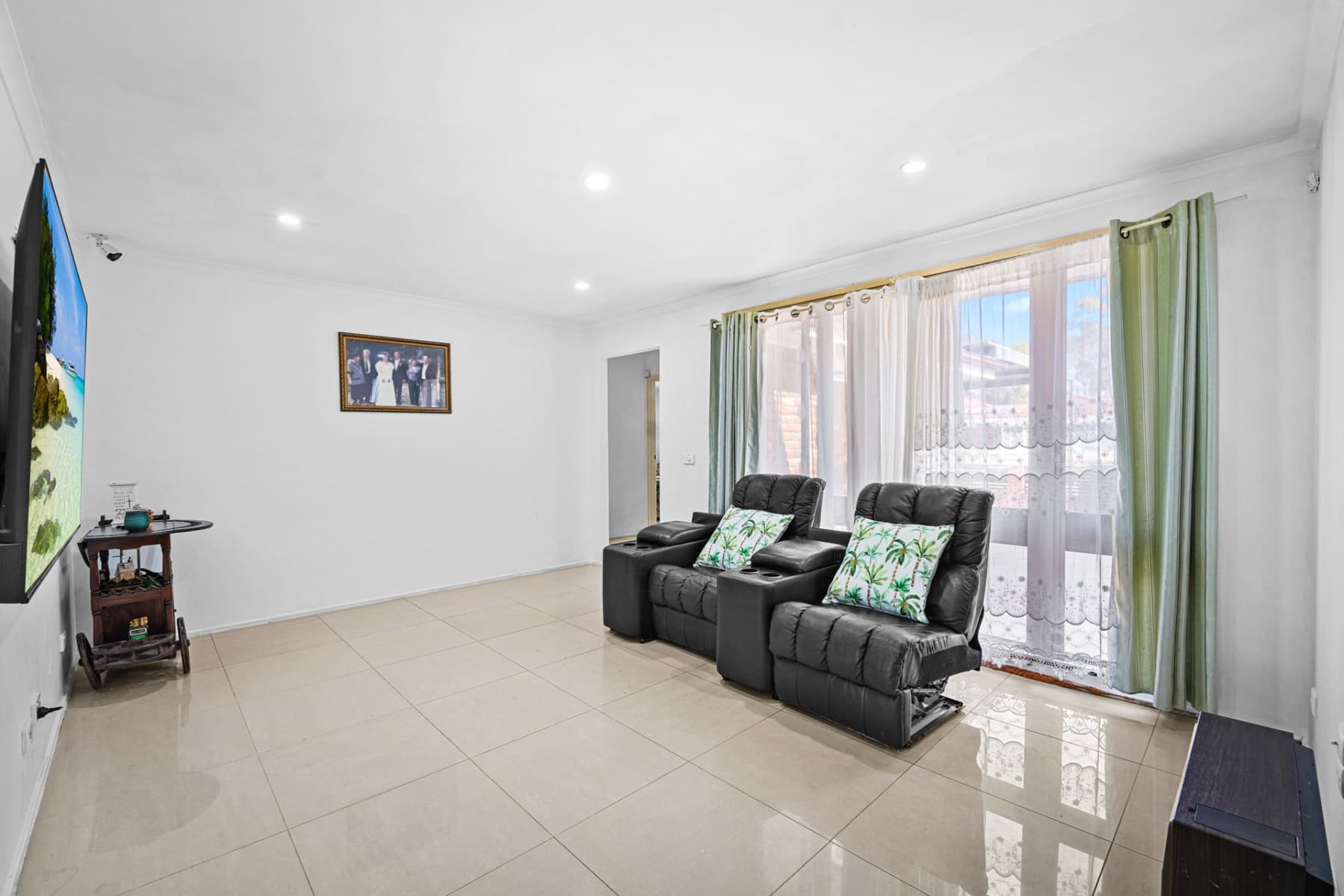 151 McFarlane Drive, Minchinbury - Thumbnail 4