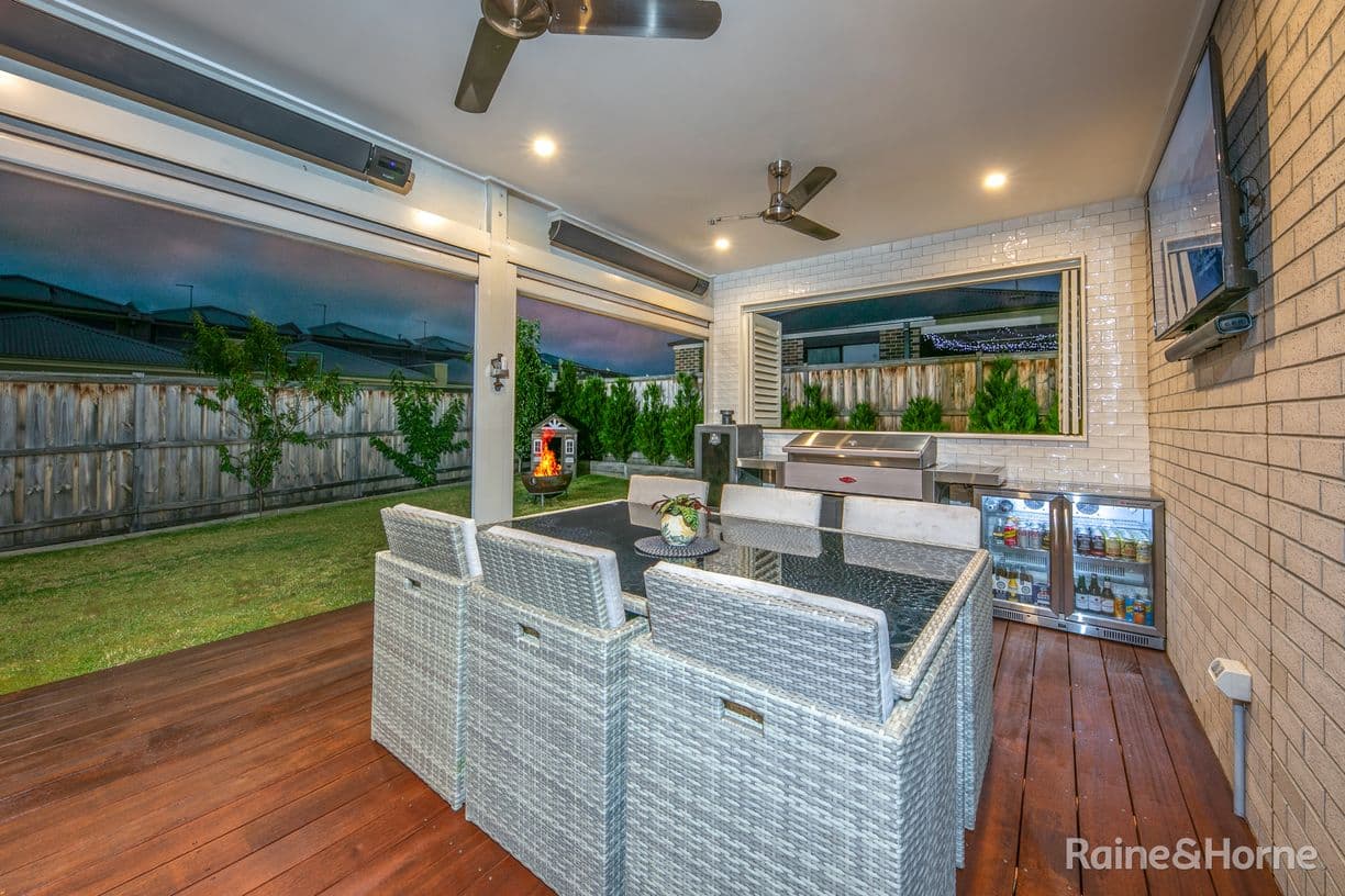 103 Rosenthal Boulevard, Sunbury, VIC 3429, Sunbury - Thumbnail 2