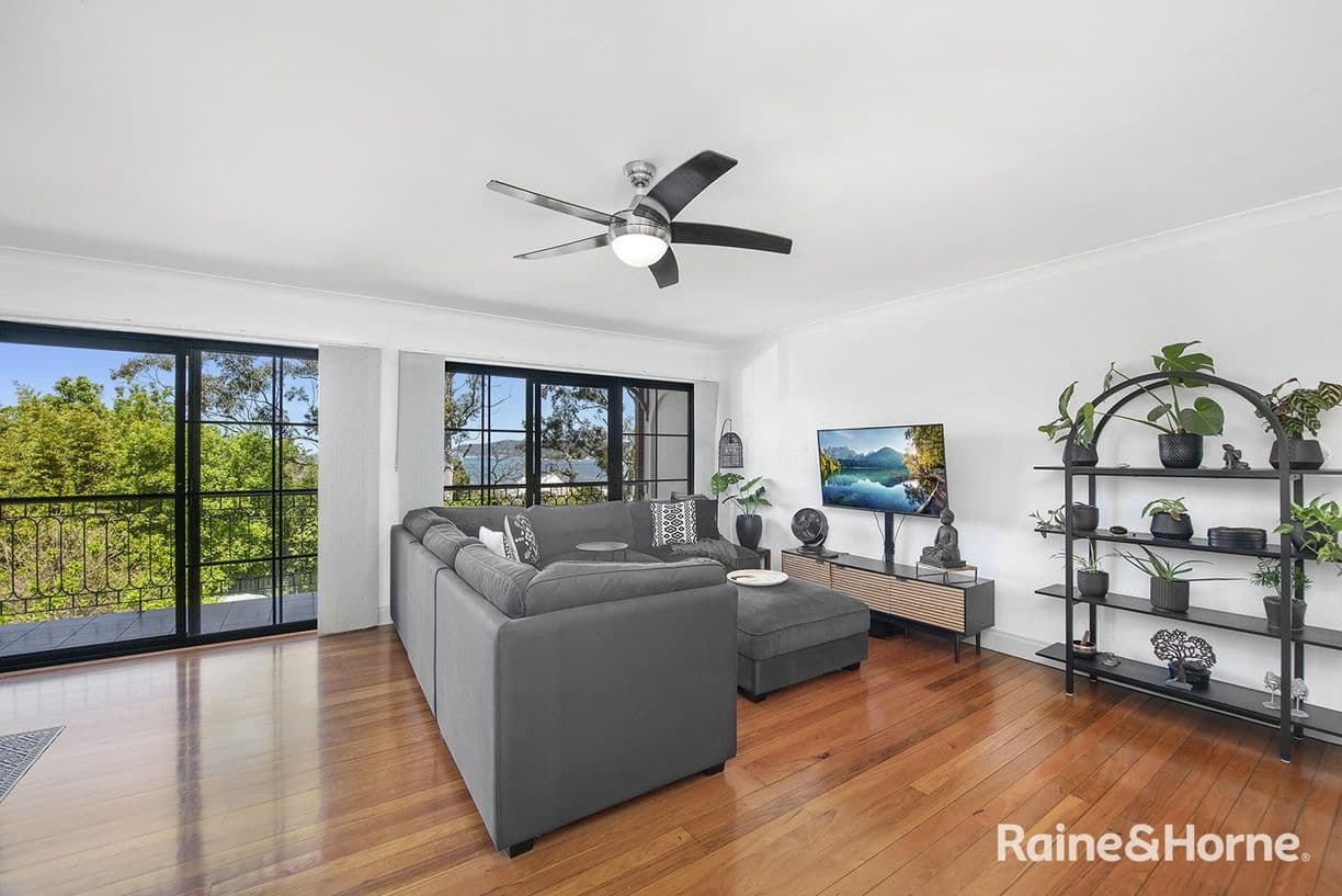 8/4 Broadview Avenue, Gosford, NSW 2250, Gosford - Image 1