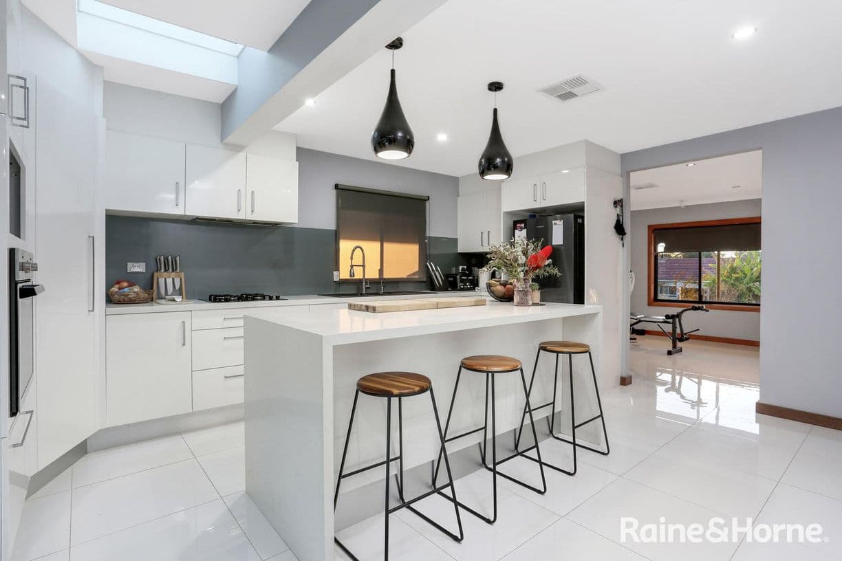 38 Tara Road, Blacktown, NSW 2148, Blacktown - Thumbnail 2