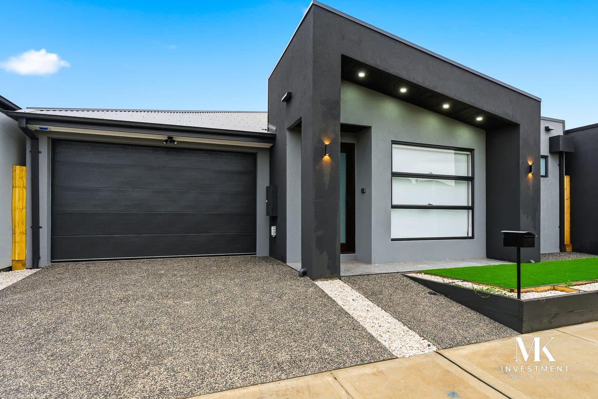 20 Kooyongkoot Drive, Mickleham, VIC 3064, Mickleham - Thumbnail 2