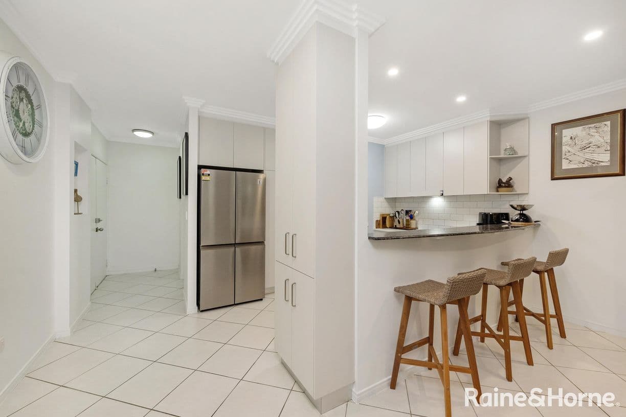 27/18-30 Sir Leslie Thiess Drive, Townsville City, QLD 4810, Townsville City - Thumbnail 2