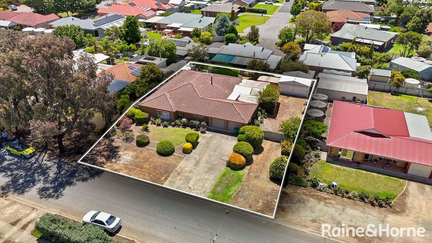 24 Hooper Road, Strathalbyn, SA 5255, Strathalbyn - Thumbnail 2
