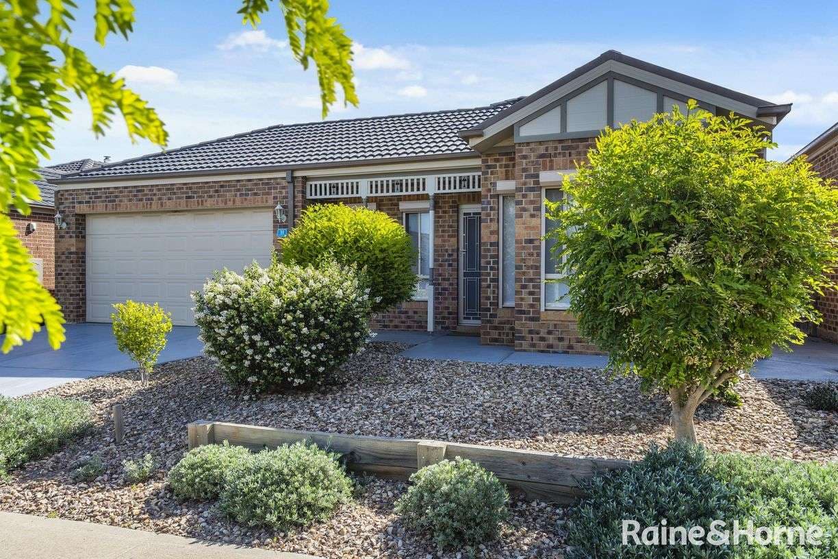 11 Hawthorn Avenue, Harkness, VIC 3337, Harkness - Thumbnail 2