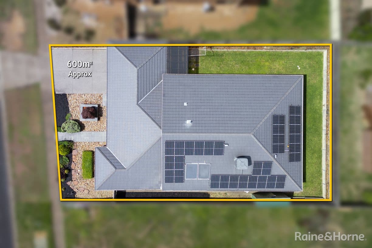 29 Keswick Rise, Sunbury, VIC 3429, Sunbury - Thumbnail 2