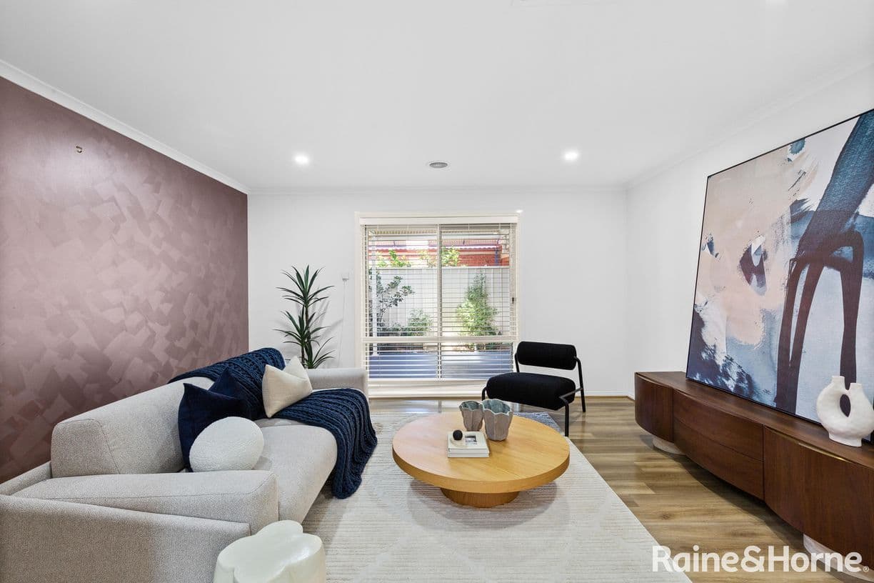 4 Limerick Court, Roxburgh Park, VIC 3064, Roxburgh Park - Thumbnail 2