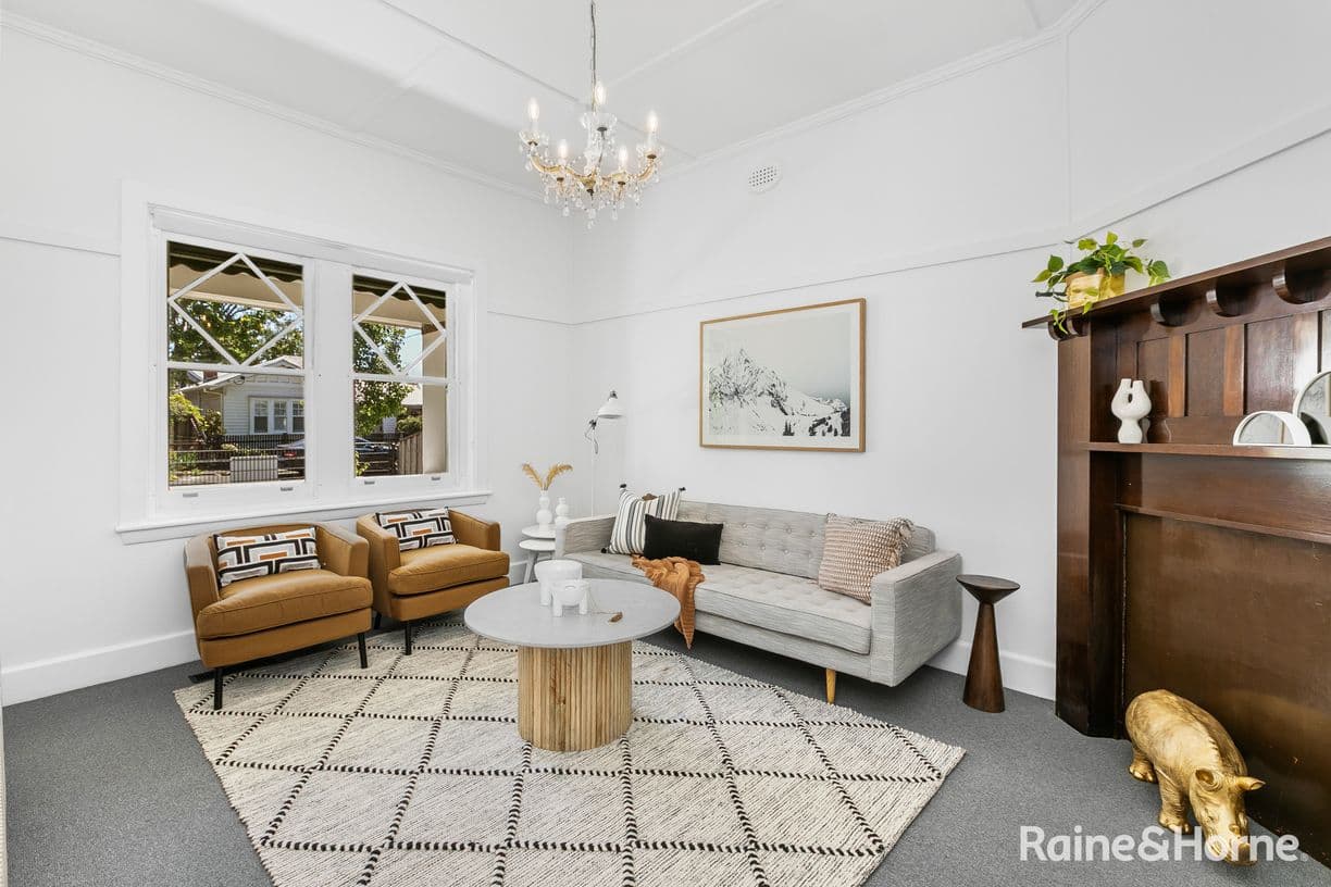 2 Brown Street, Newport, VIC 3015, Newport - Thumbnail 2