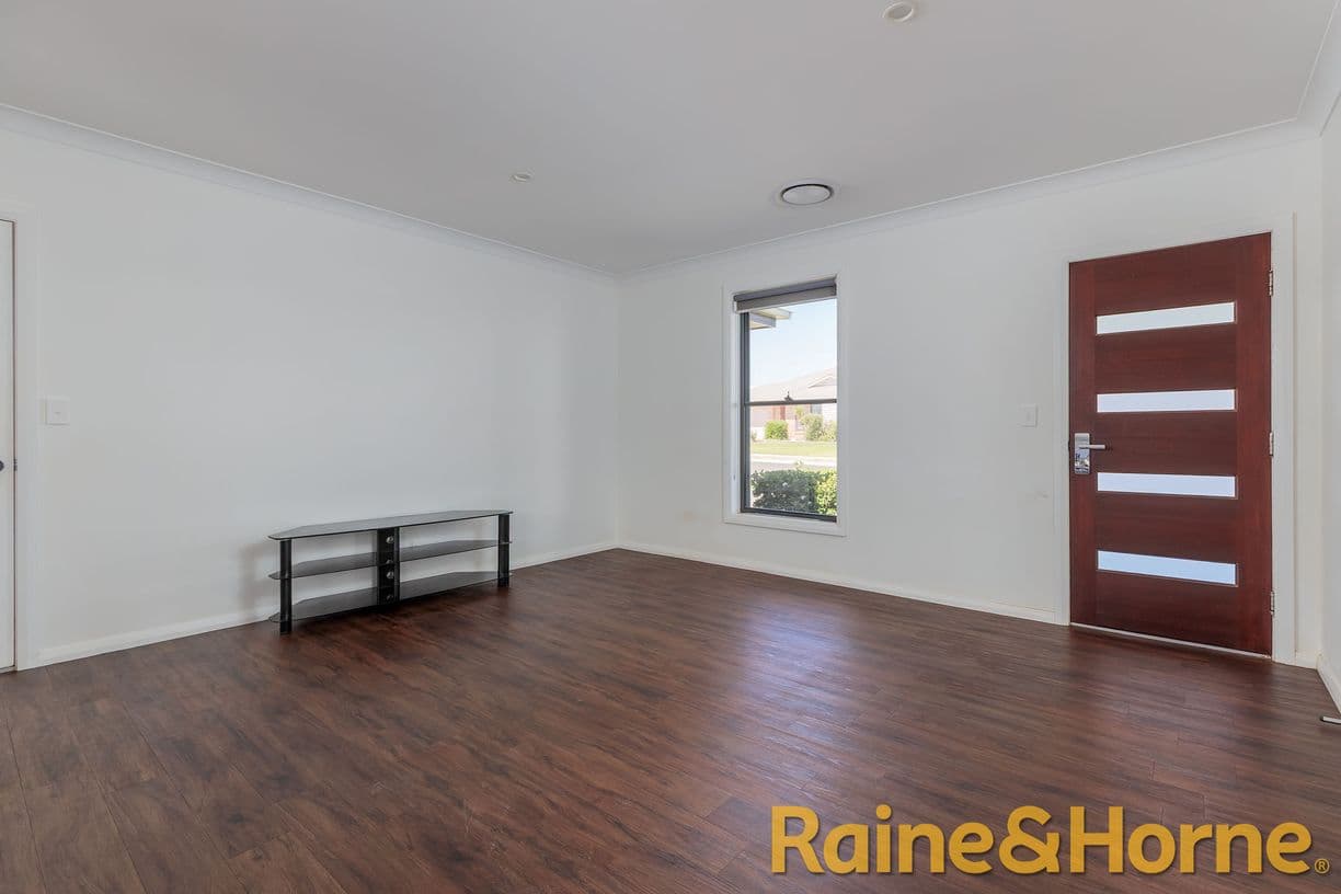 21 Bayou Avenue, Dubbo, NSW 2830, Dubbo - Thumbnail 2
