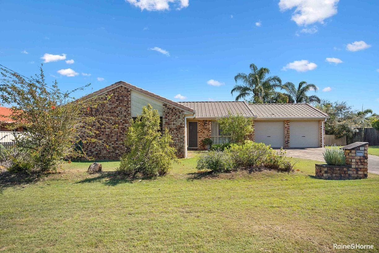 35 Galatea St, Point Vernon, QLD 4655, Point Vernon - Thumbnail 2