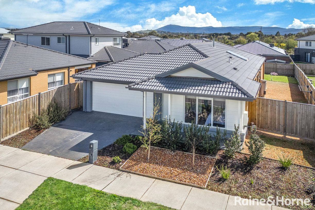 29 Arran Street, Gisborne, VIC 3437, Gisborne - Thumbnail 2