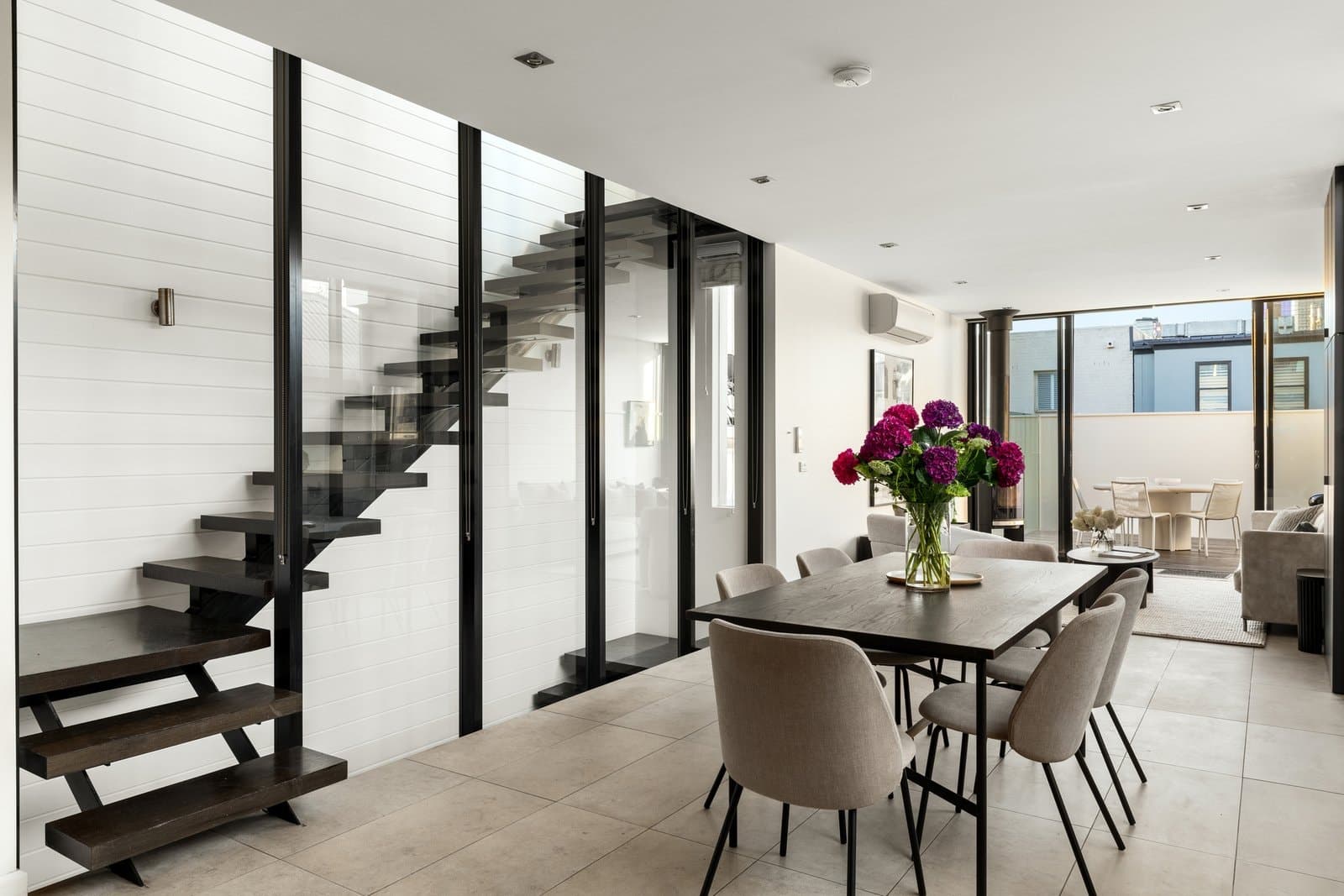 116 Cobden Street, South Melbourne - Thumbnail 4