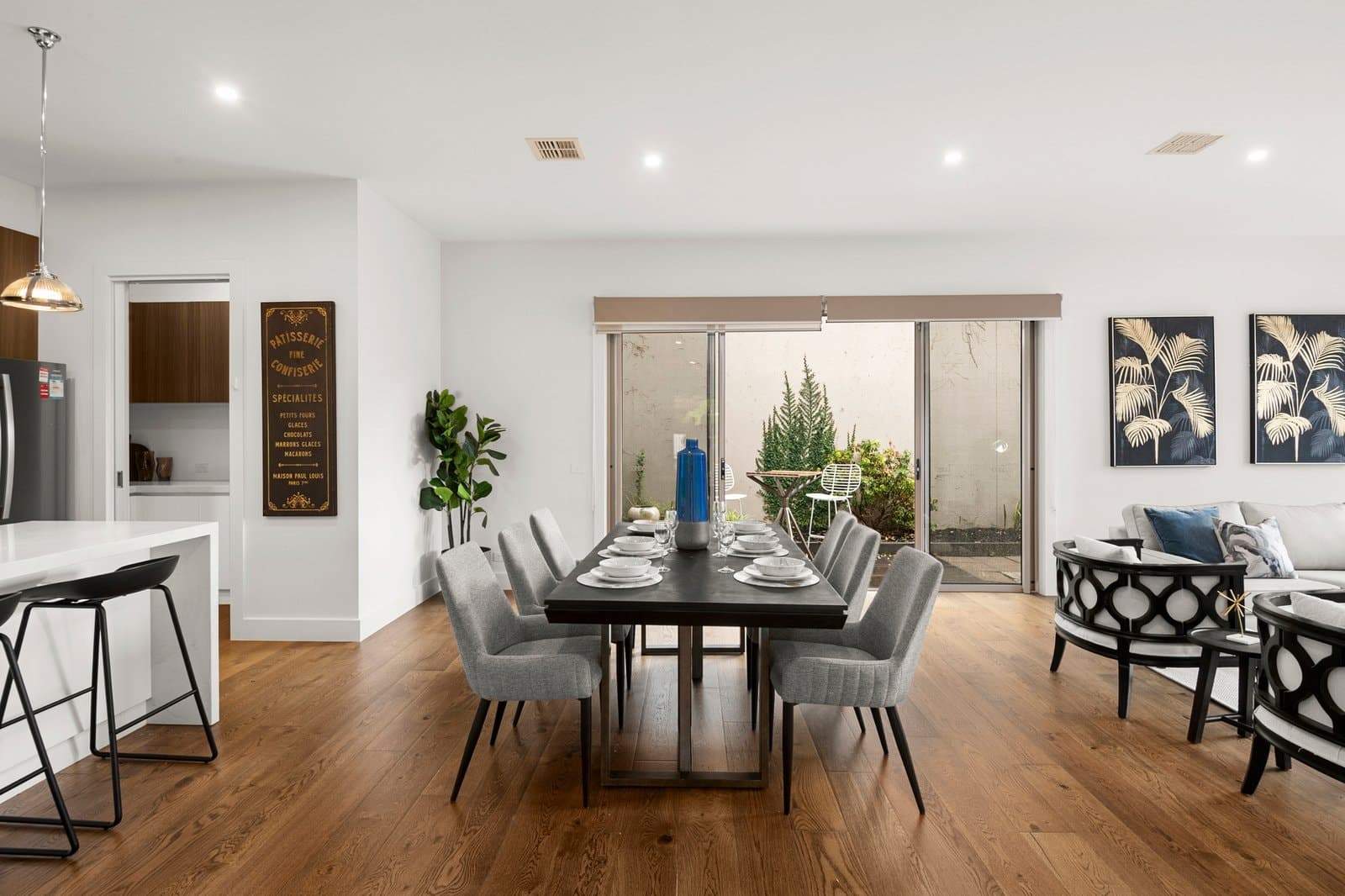 9 Manniche Avenue, Mont Albert North - Thumbnail 3