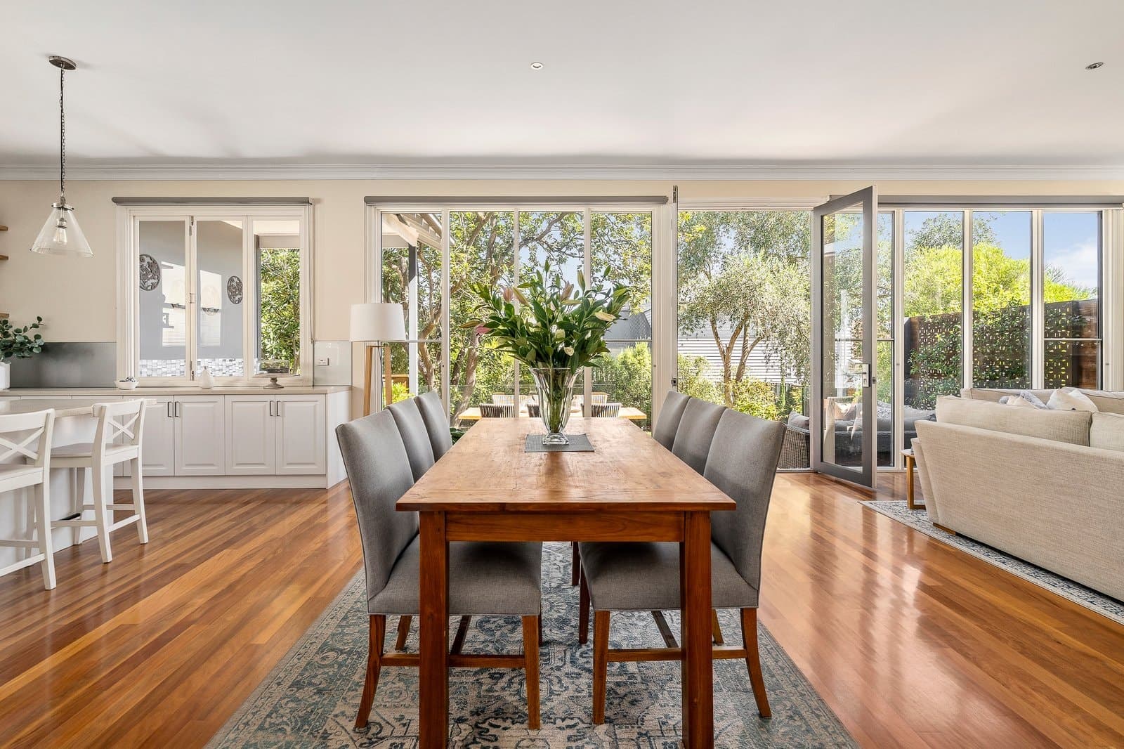 196 Prospect Hill Road, Canterbury - Thumbnail 4