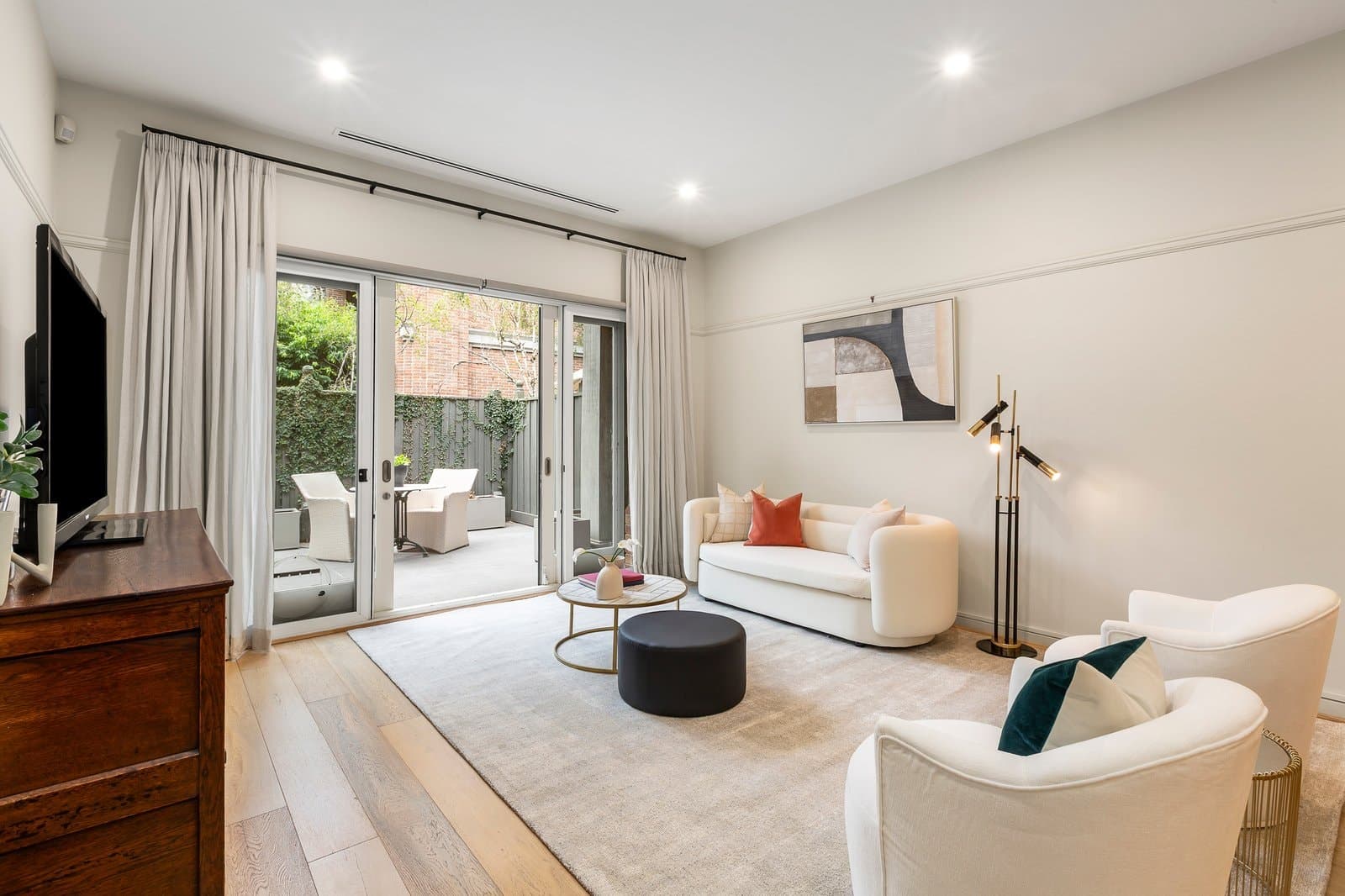 5/5 Woorigoleen Road, Toorak - Thumbnail 2