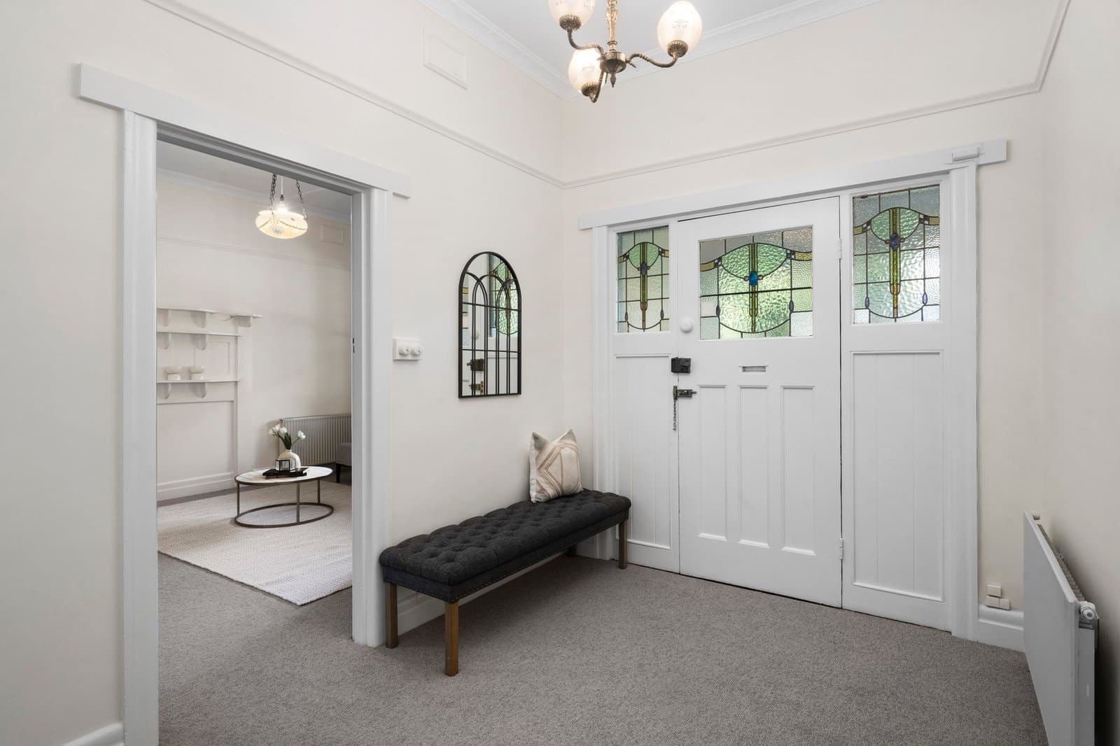 5 Hillside Avenue, Glen Iris - Thumbnail 2
