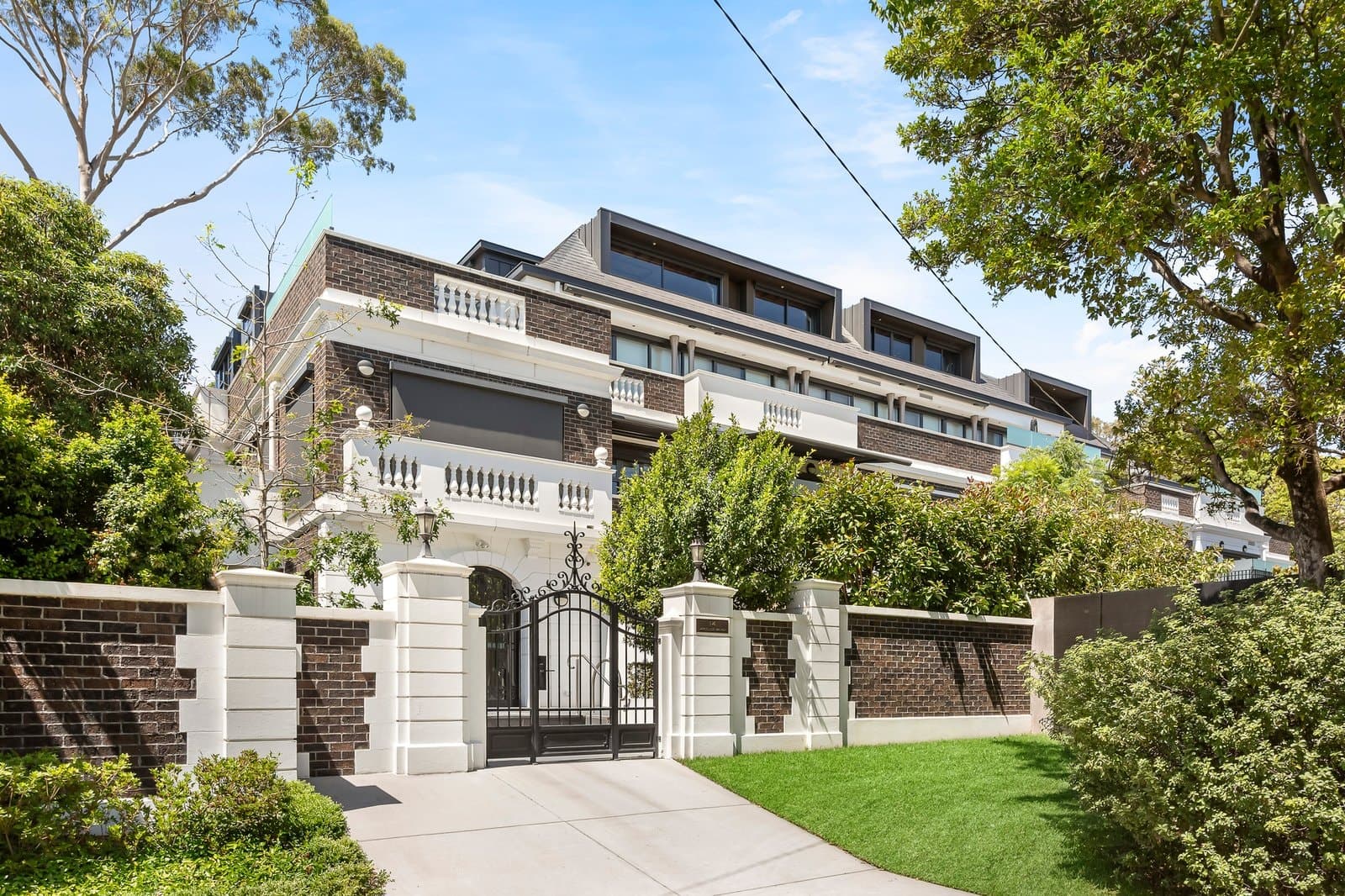 1/14 Lascelles Avenue, Toorak - Image 1